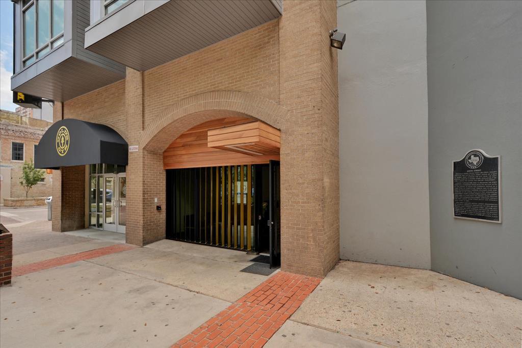 Littlefield Lofts #704 * Austin